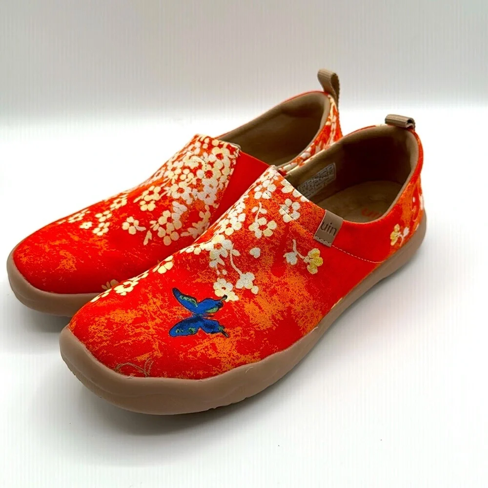 UIN floral slip-on shoes with butterfly accent, size 10.5